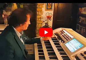 The World Famous Organ Player Franz Lambert plays Fox Medley